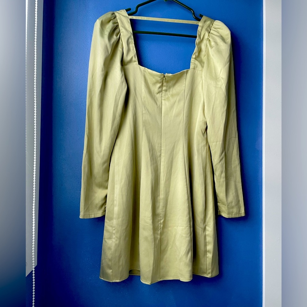 NWT chartreuse green satin mini shift dress square neck puff long sleeve Small - Picture 2 of 8